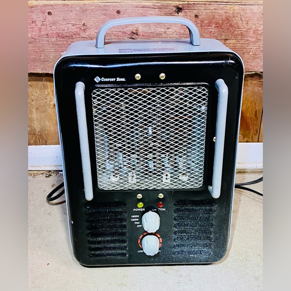Comfort Zone Portable Heater Model CZ798 - Howard Berger Company Inc - 1500W - Picture 1 of 5
